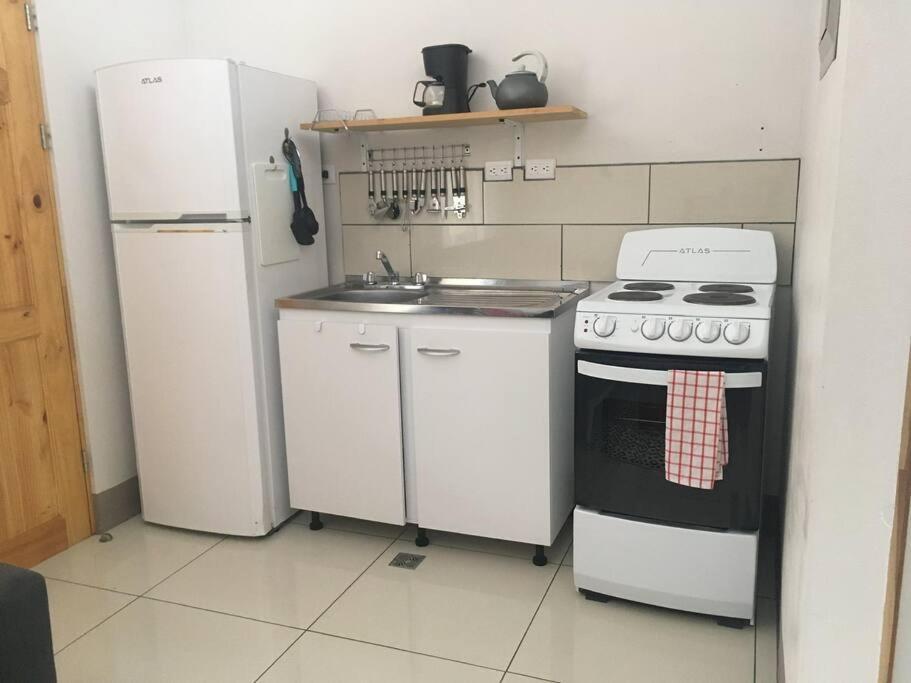 Conveniente Ubicacion En Zona Muy Silenciosa 3 *